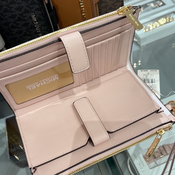 MICHAEL KORS LARGE DOUBLE ZIP WRISTLET WALLET PHONE CASE CLUTCH 
Powder Blush - Picture 4 of 16